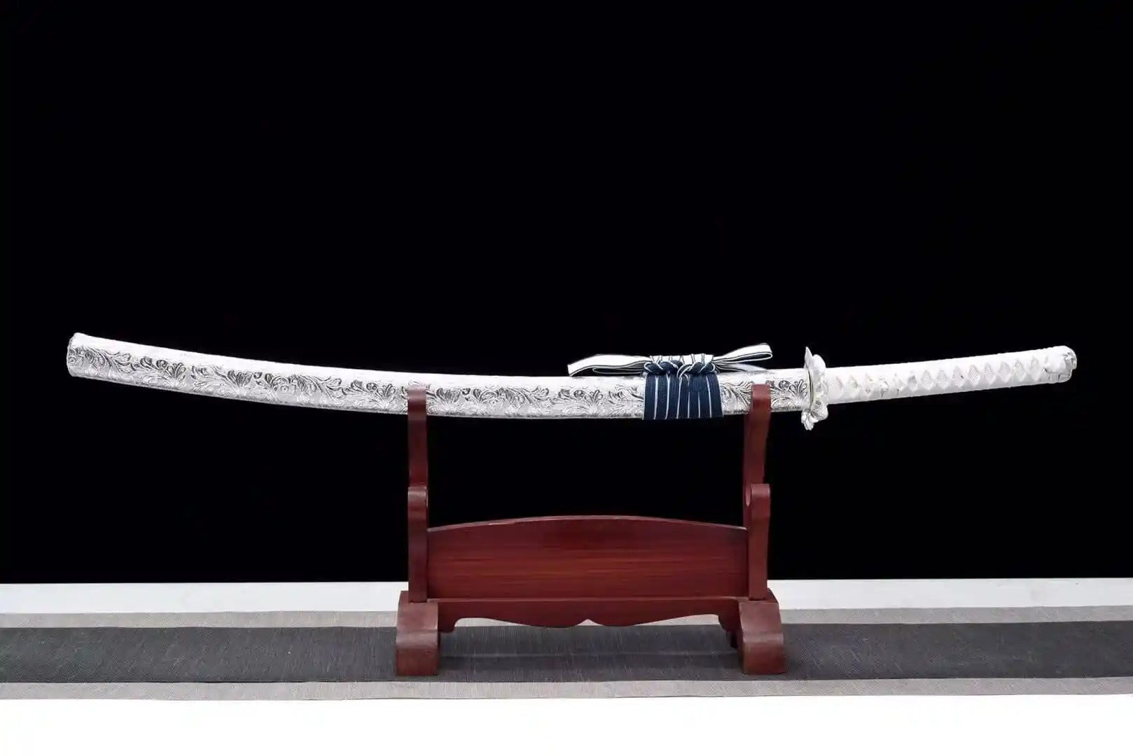 Engel Katana-Schwert – Nahaufnahme Katana mit japanischem Motiv