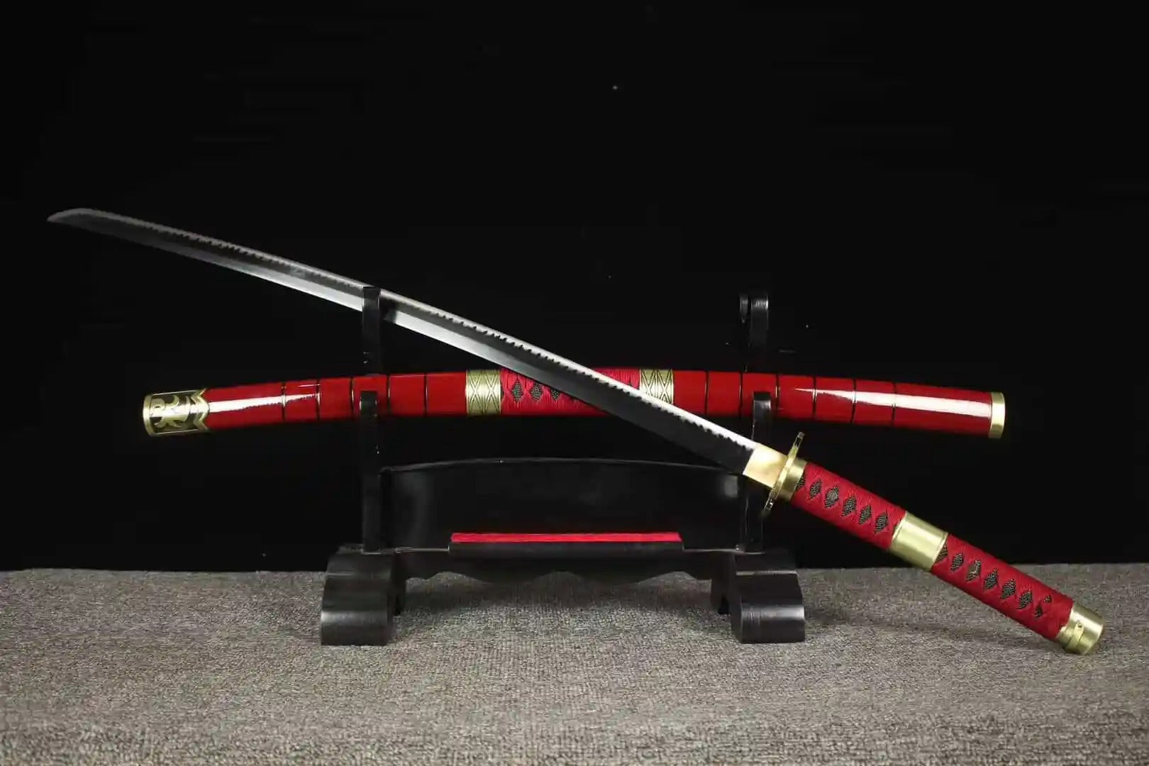 Zoro Katana (One Piece) – Frontansicht Katana für Sammler und Dekoration