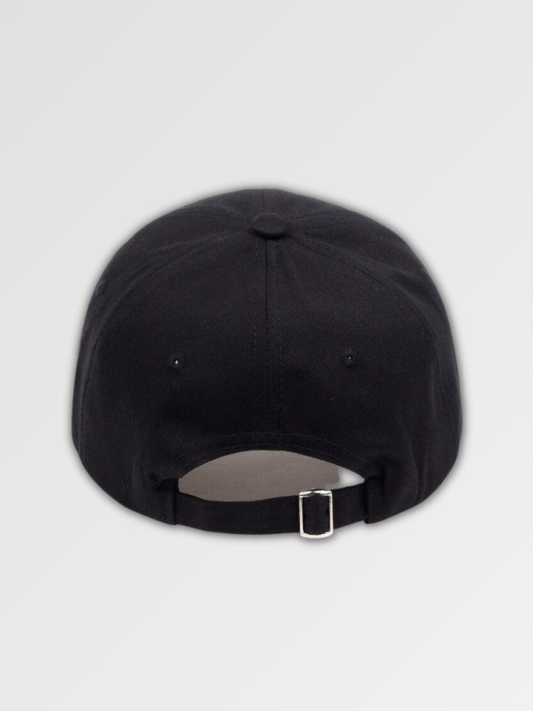 Borgnate Cap im japanischen Stil – Styling-Aufnahme im Streetwear-Stil
