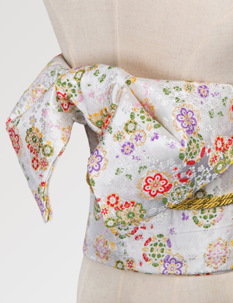 Weißer Obi-Gürtel 'Ume – traditionelles Accessoire im traditionellen japanischen Stil für Unisex