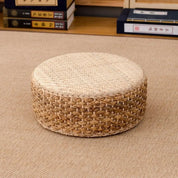 Japanisches Rattankissen 'Yachiyo' – dekorativ: detailreicher Kissen im japanischen Stil