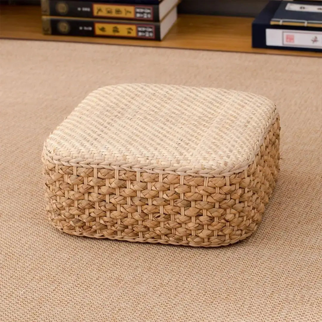 Japanisches Rattankissen 'Yachiyo' – Nahaufnahme Kissen mit japanischem Motiv