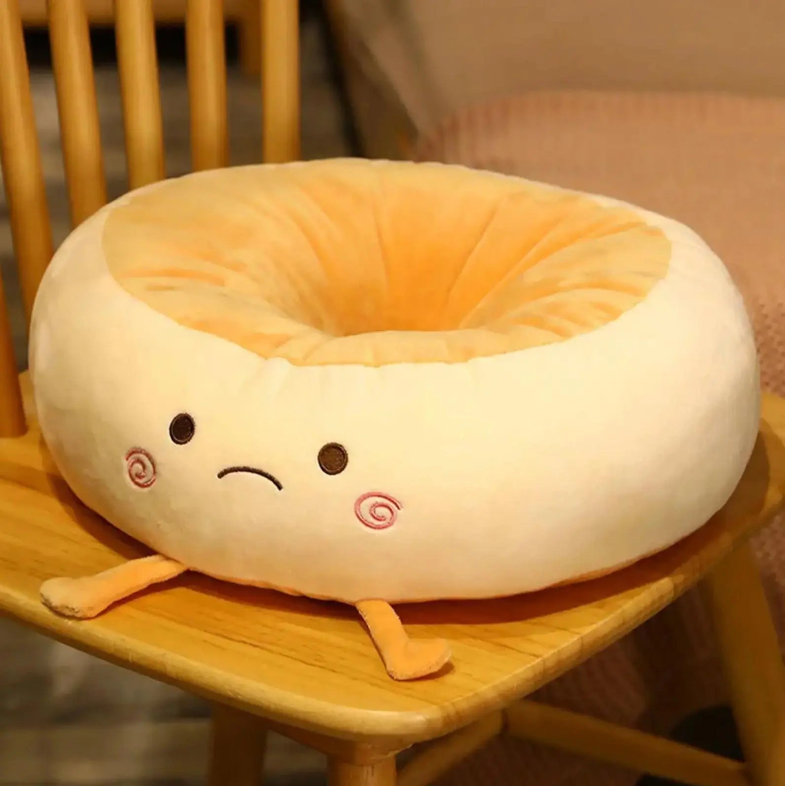Kawaii Japanisches Kissen 'Itami' – Seitenansicht des Dekokissen, für Sofa und Bett
