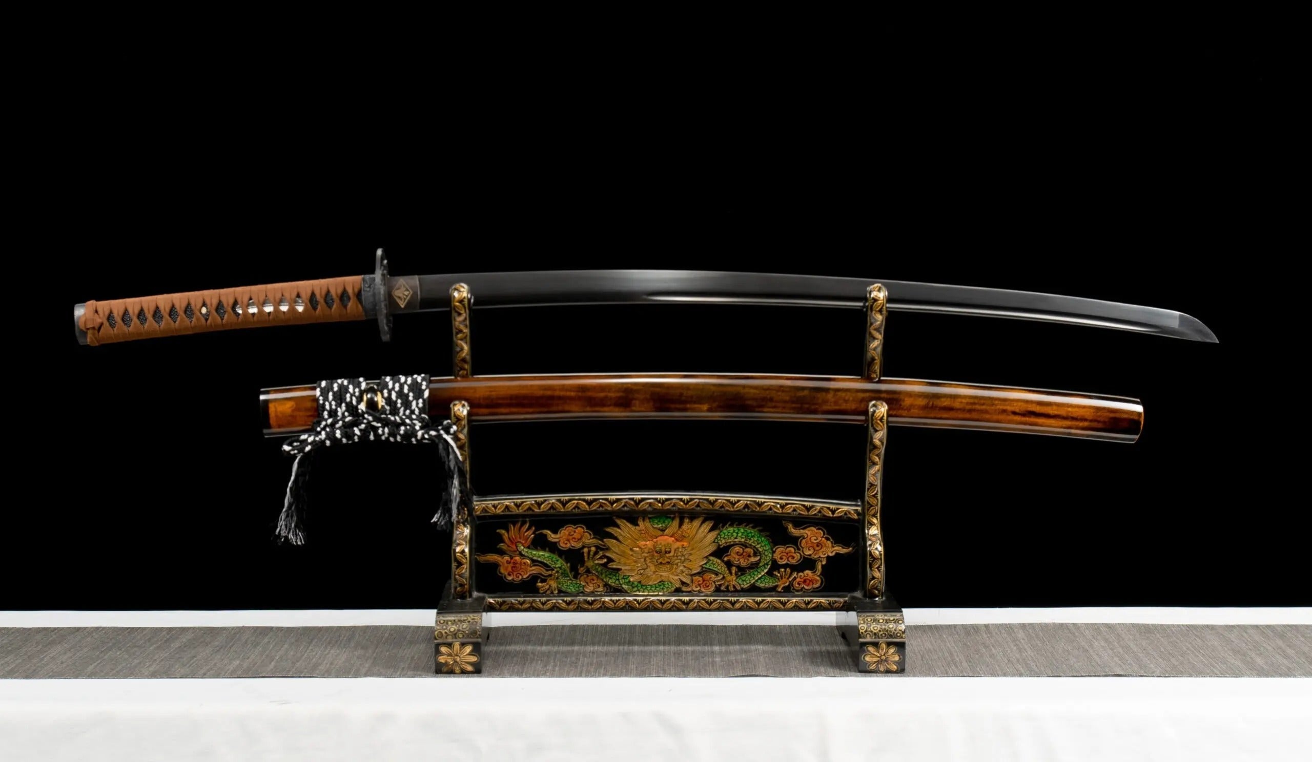 Yamitsuki Katana – Close-up mit Premium-Verarbeitung