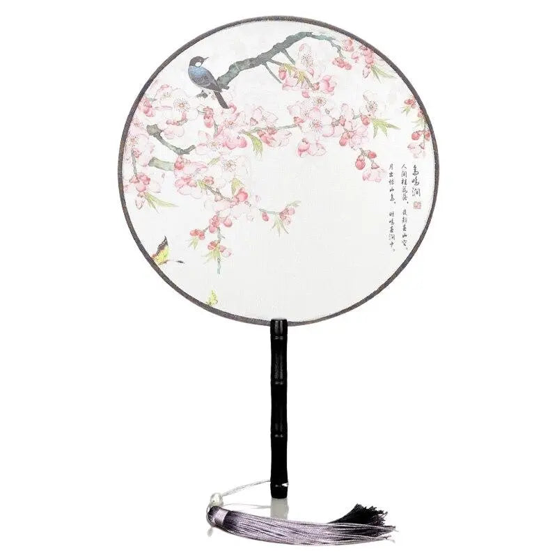 Runder weißer japanischer Fächer 'Kiyosu – Sensu, Fächer im japanischen Design