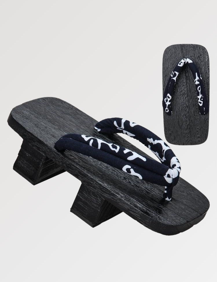 Lassen Sie Ihre Füße atmen, indem Sie im Sommer den japanischen Schuh tragen