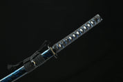 Cyberpunk Katana – Nahaufnahme Katana mit japanischem Motiv