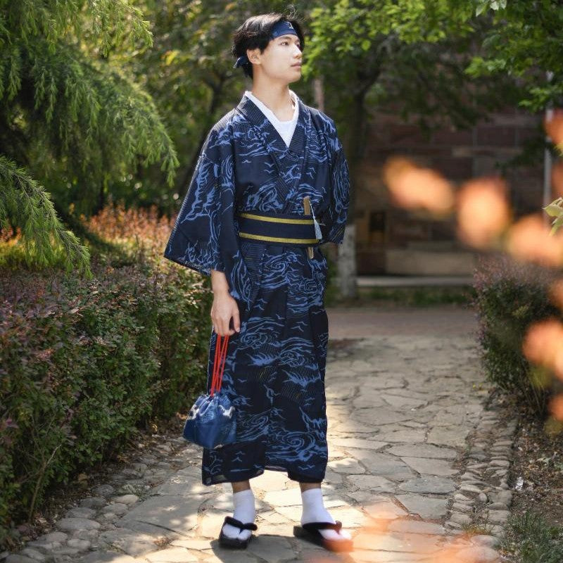 Antiker japanischer Kimono 'Hakinama' – Kimono im traditionellen japanischen Stil für Herren und Damen