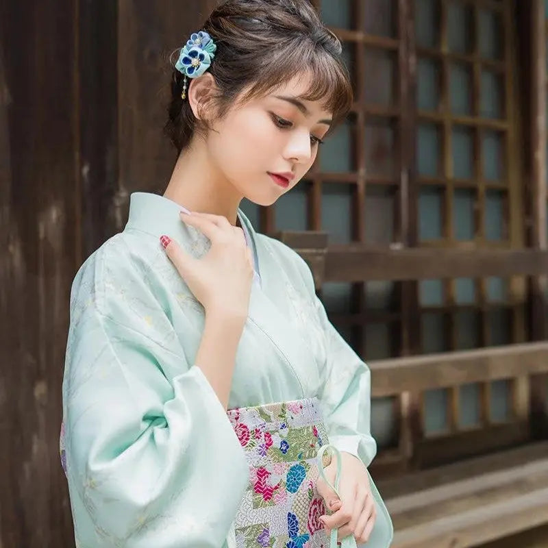 Traditioneller japanischer Damen-Kimono 'Kyou' – japanisches Gewand, Kimono im japanischen Design