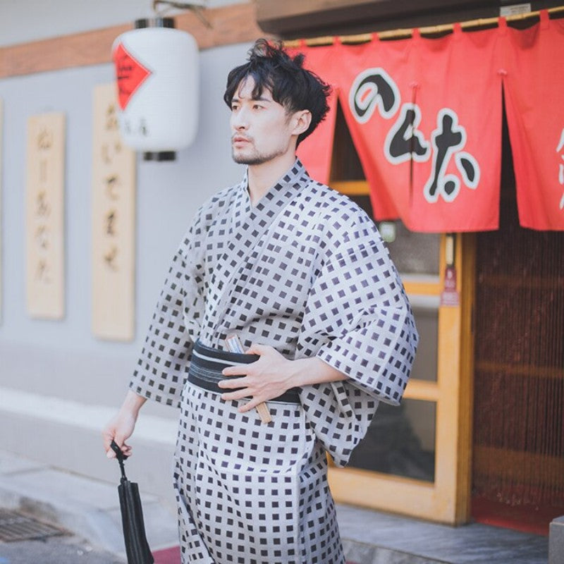 Weißer Herren-Kimono 'Higashine' – Kimono im traditionellen japanischen Stil für Herren und Damen