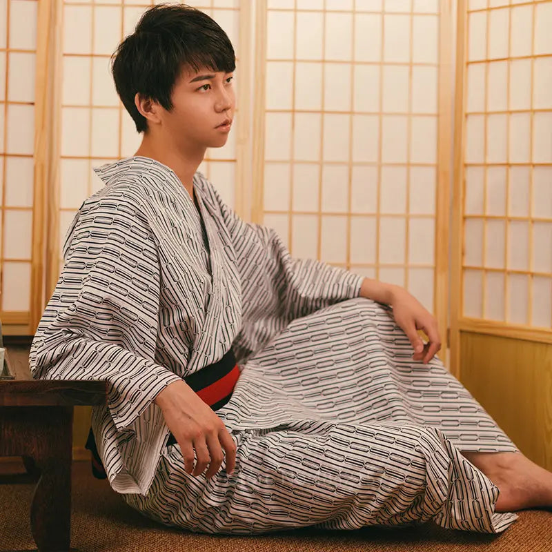 Traditioneller Herren-Kimono 'Tsushima' – japanisches Gewand, Kimono im japanischen Design