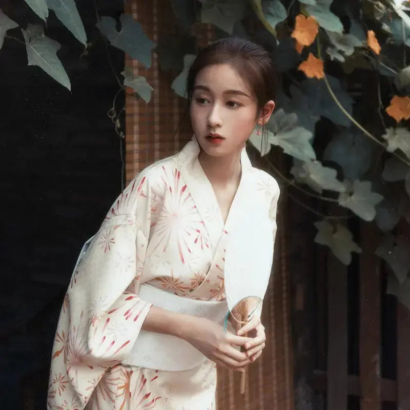 Japanischer Kimono für Frauen 'Hanabi – japanisches Gewand, Kimono im japanischen Design