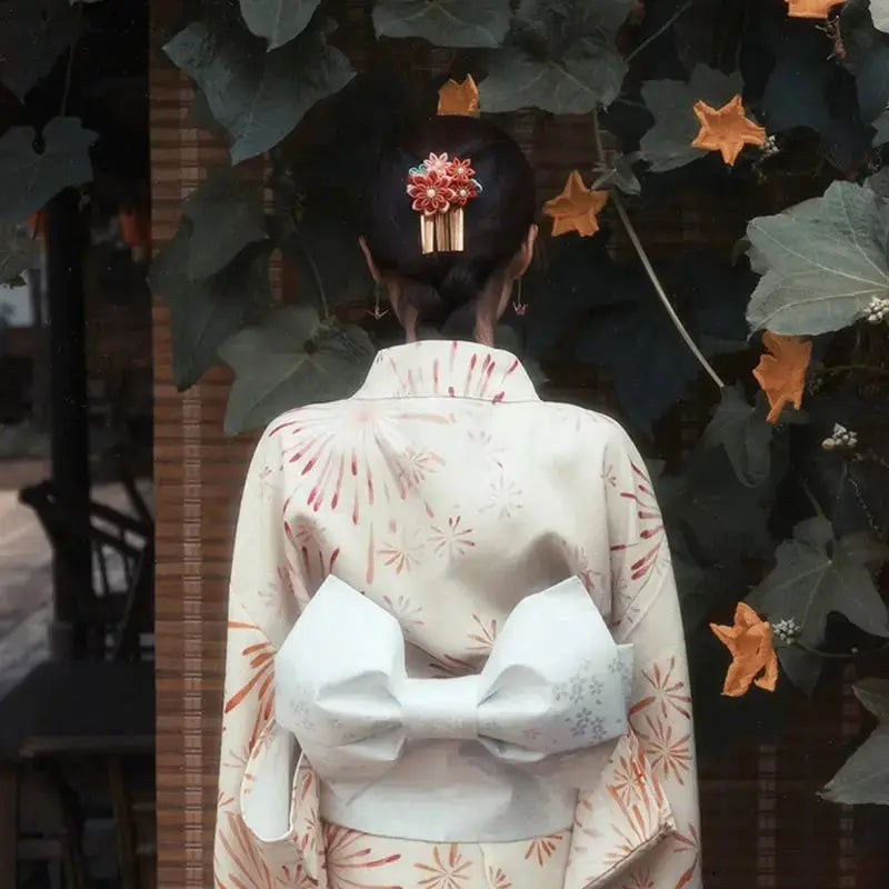 Japanischer Kimono für Frauen 'Hanabi – Detail: lange Ärmel, Kimono japanischen Stil