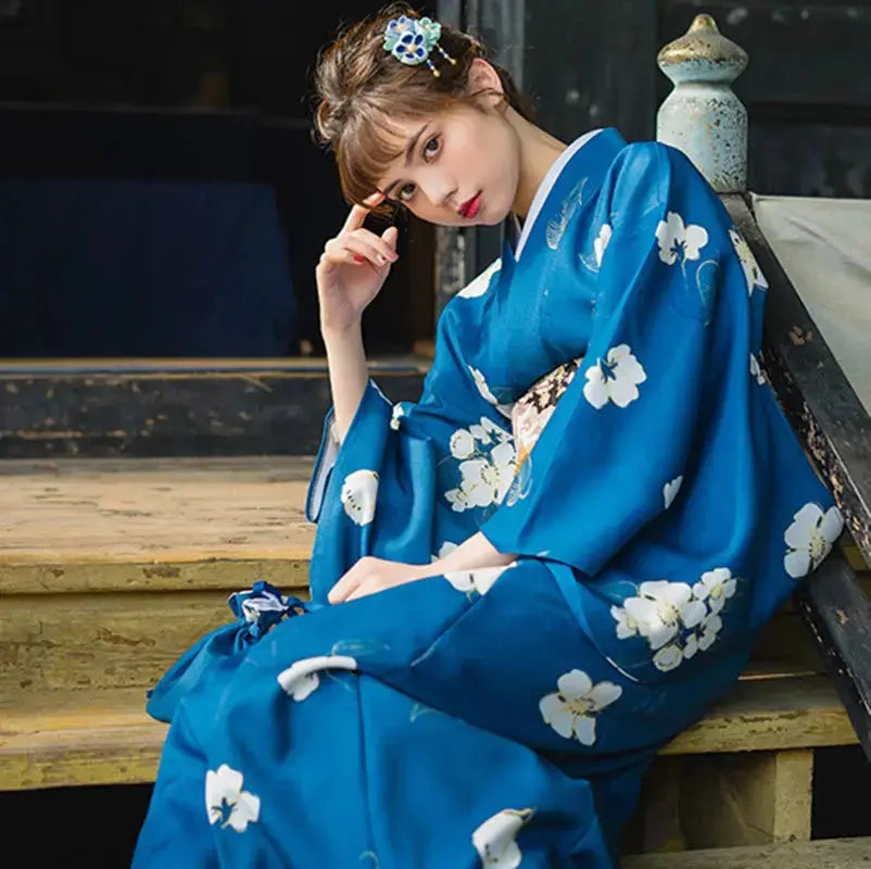 Japanischer Damen-Kimono 'Kotone' – japanisches Gewand, Kimono im japanischen Design