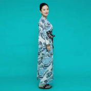 Japanischer Kimono für Frauen 'Kanagawa Wave' – japanisches Gewand, Kimono im japanischen Design