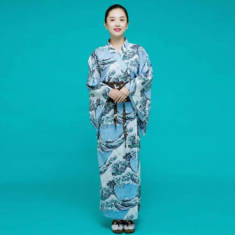 Japanischer Kimono für Frauen 'Kanagawa Wave' – Detail: lange Ärmel, Kimono japanischen Stil