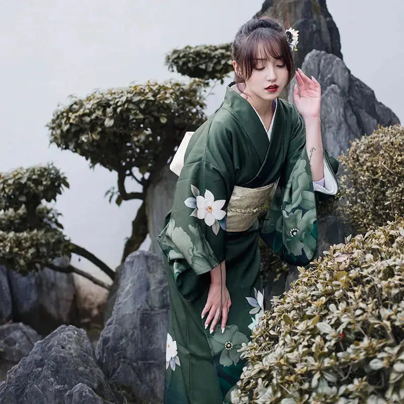 Japanischer Damen-Kimono 'Yumiko' – Kimono für traditionelle Anlässe, Premium-Qualität