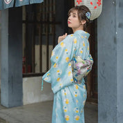 Großer japanischer Damen-Kimono 'Miya' – Detail: lange Ärmel, Kimono japanischen Stil