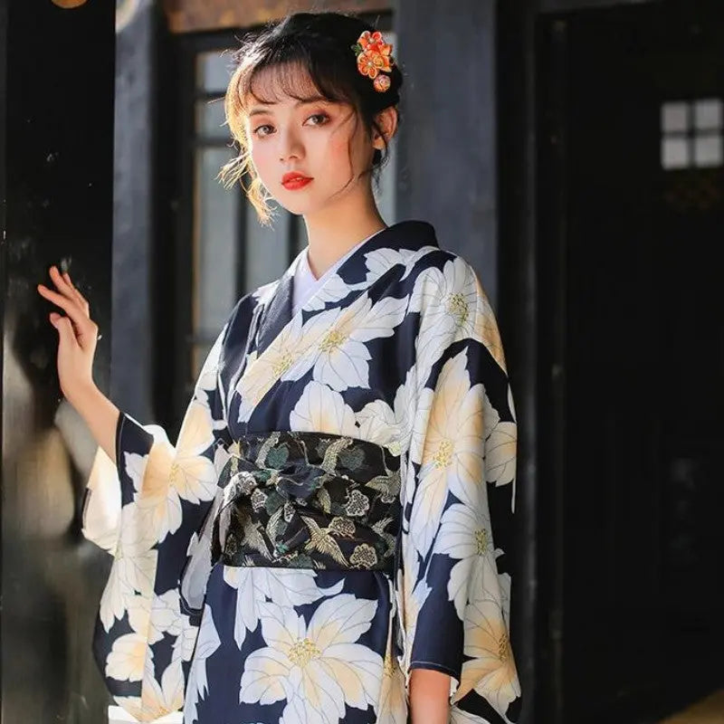 Japanischer Damen-Kimono 'Natsumi' – japanisches Gewand, Kimono im japanischen Design
