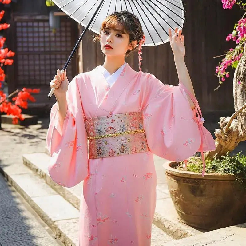 Rosa japanischer Damen-Kimono 'Mariko' – Kimono im traditionellen japanischen Stil für Herren und Damen