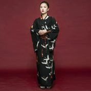 Schwarzer japanischer Damen-Kimono 'Hanaé' – Kimono für traditionelle Anlässe, Premium-Qualität