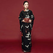 Schwarzer japanischer Damen-Kimono 'Hanaé' – Detail: lange Ärmel, Kimono japanischen Stil