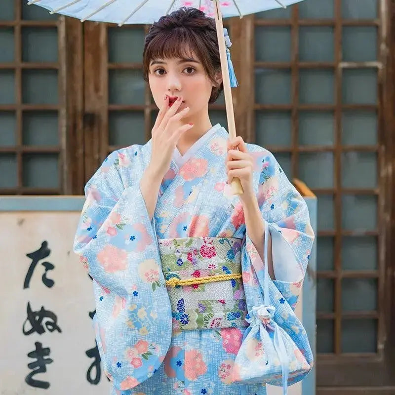 Traditioneller japanischer Kimono für Frauen 'Eiko' – Detail: lange Ärmel, Kimono japanischen Stil