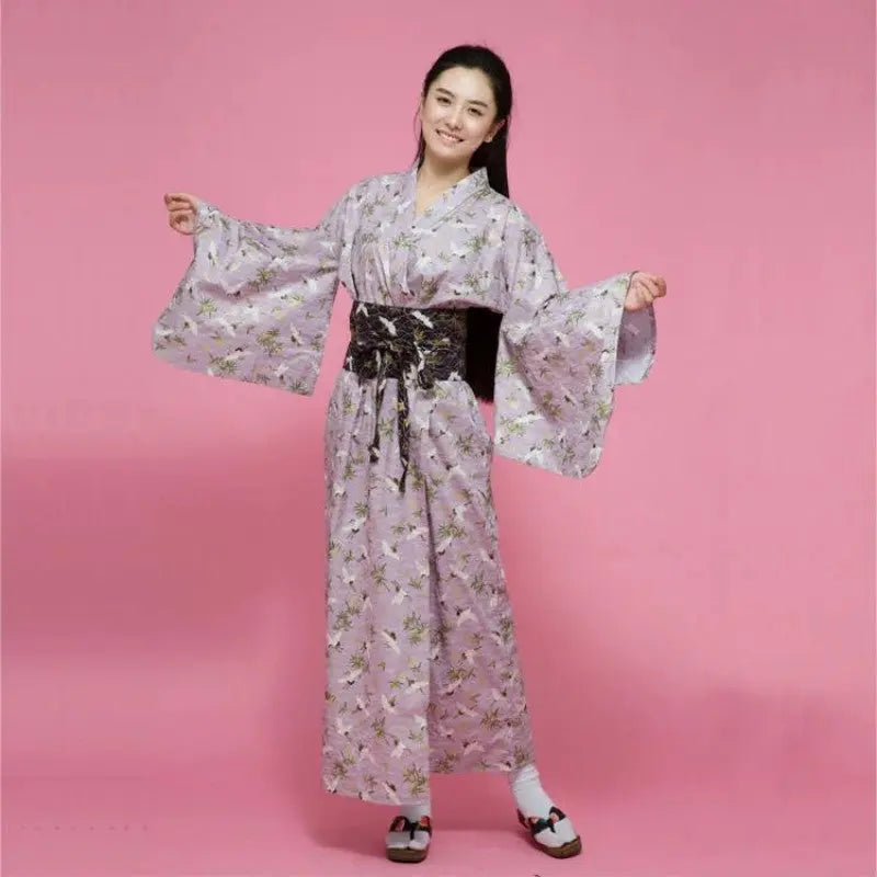 Japanischer Kimono für Frauen 'Hisaé' – Kimono im traditionellen japanischen Stil für Herren und Damen