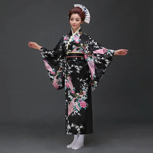 Traditioneller japanischer Frauen-Kimono 'Nori'