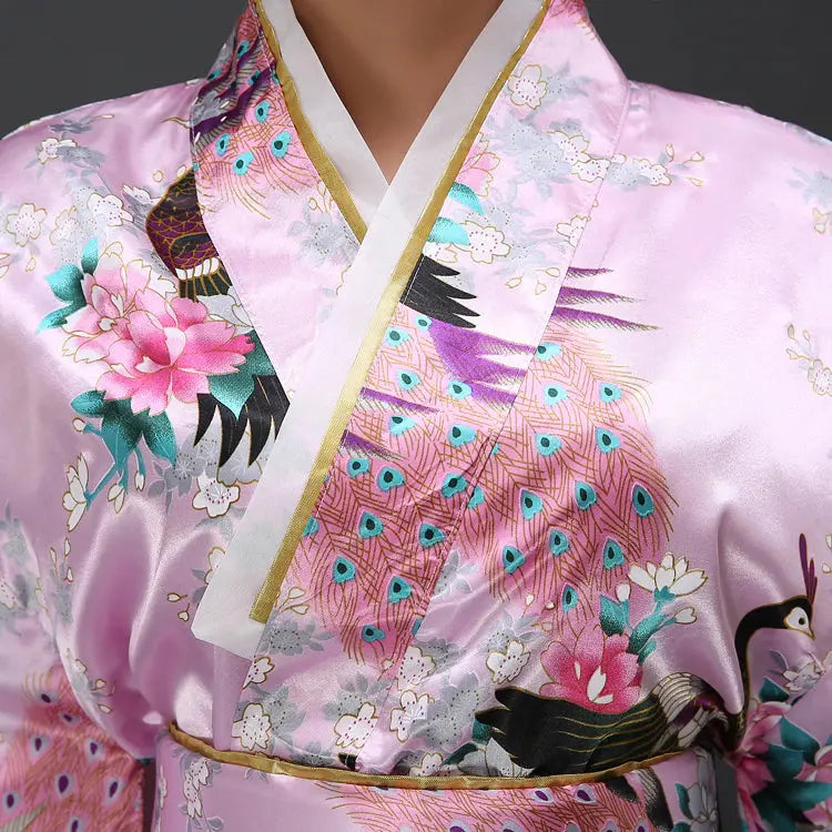 Traditioneller japanischer Frauen-Kimono 'Nori' – Kimono in japanischem Design für traditionelle Anlässe