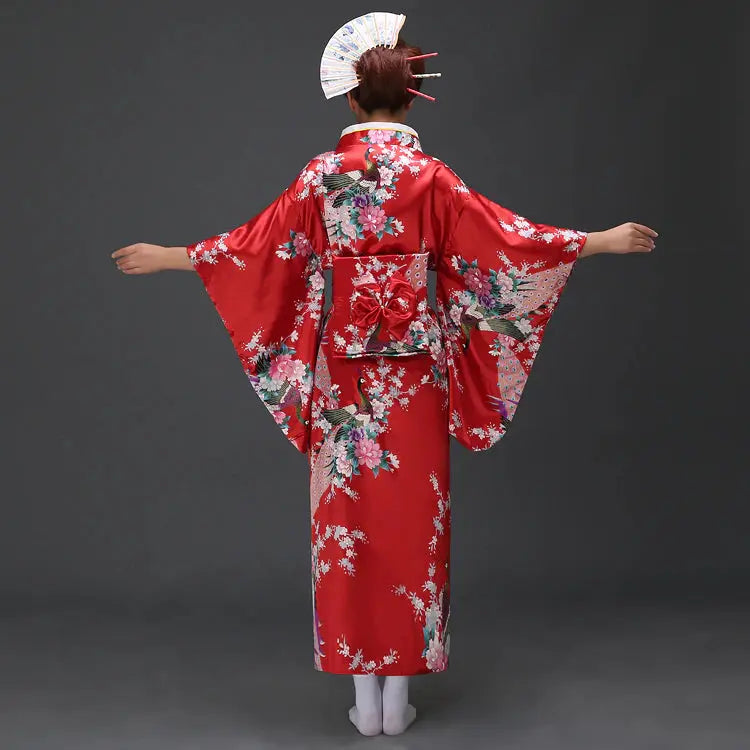Traditioneller japanischer Frauen-Kimono 'Nori' – Close-up mit Premium-Verarbeitung