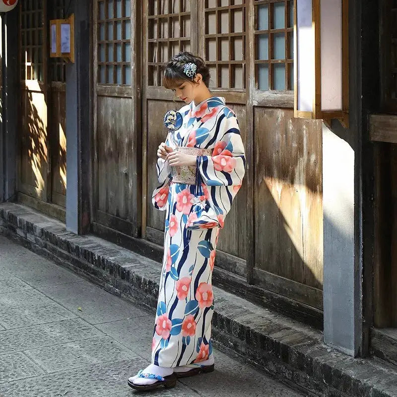 Japanischer Damen-Yukata 'Shigeko' – Detail: lange Ärmel, Kimono japanischen Stil
