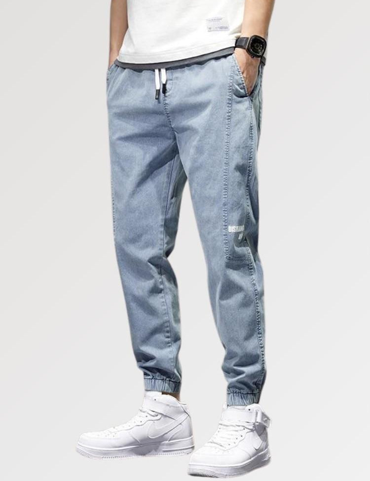 Herrenjeans mit elastischer Taille ohne Knopf