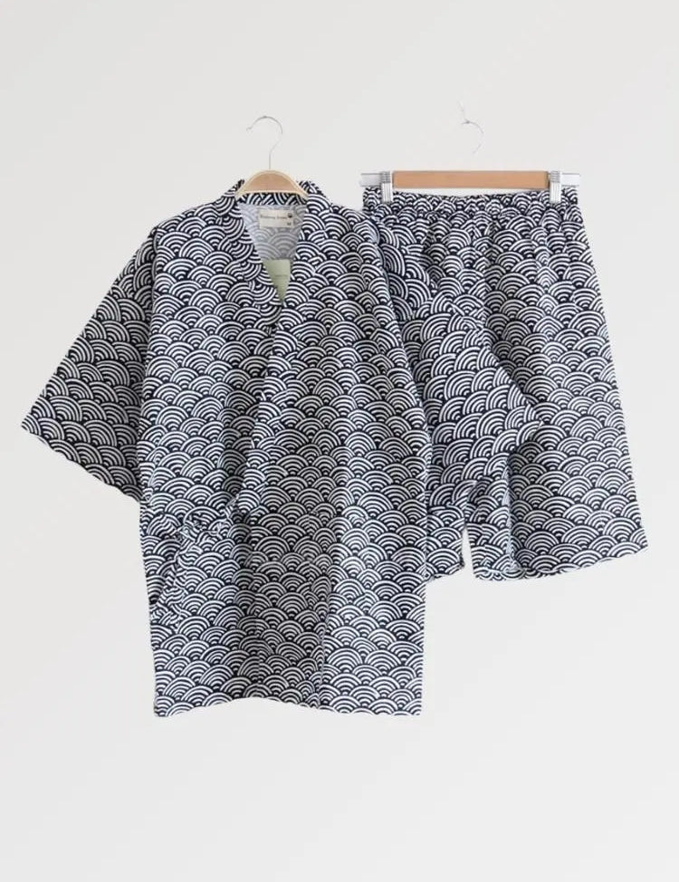 Eleganter Pyjama im traditionellen japanischen Stil für Männer
