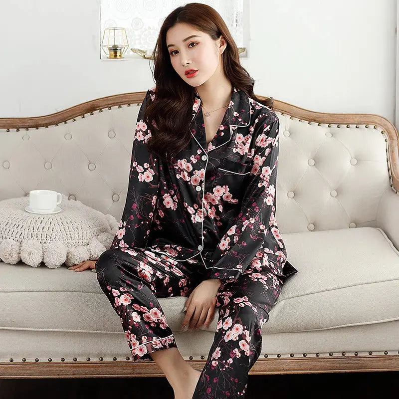 Japanischer Seidenpyjama Schwarz – bequem, Pyjama im japanischen Design