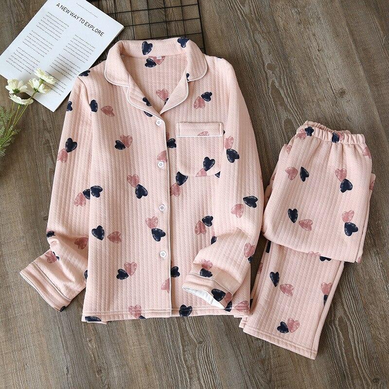 Japanische Pyjamas für Frauen – bequem, Pyjama im japanischen Design