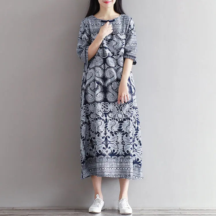 Japanisches Musterkleid 'Agomori' – Detail: fließender Schnitt, Kleid japanischen Stil