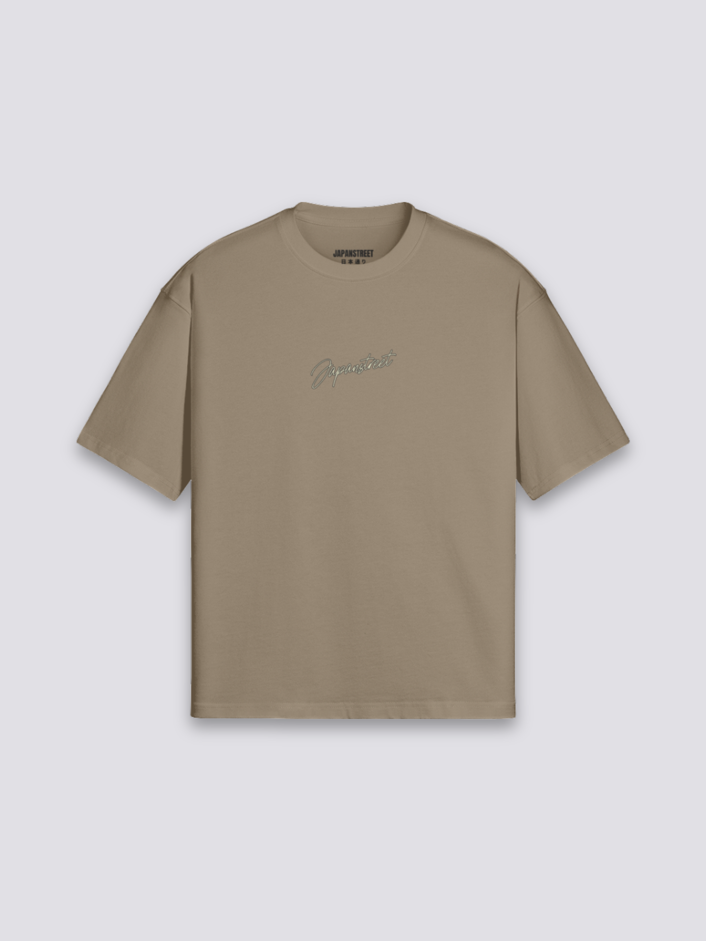 Anime T-Shirt – Styling-Aufnahme im Streetwear-Stil