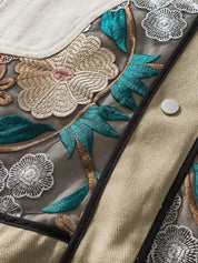 Patchwork-Denimjacke 'Floralis' – Nahaufnahme Bomberjacke mit japanischem Motiv