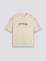 Astronaut T-Shirt mit Astronaut beim Ramen unter Torii, humorvoller Weltraum-Druck, oversize, Gesamtansicht getragen