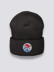 Beanie im japanischen Stil – Beanie, gesticktes Torii aus den Wellen unter der Sonne, Rückansicht