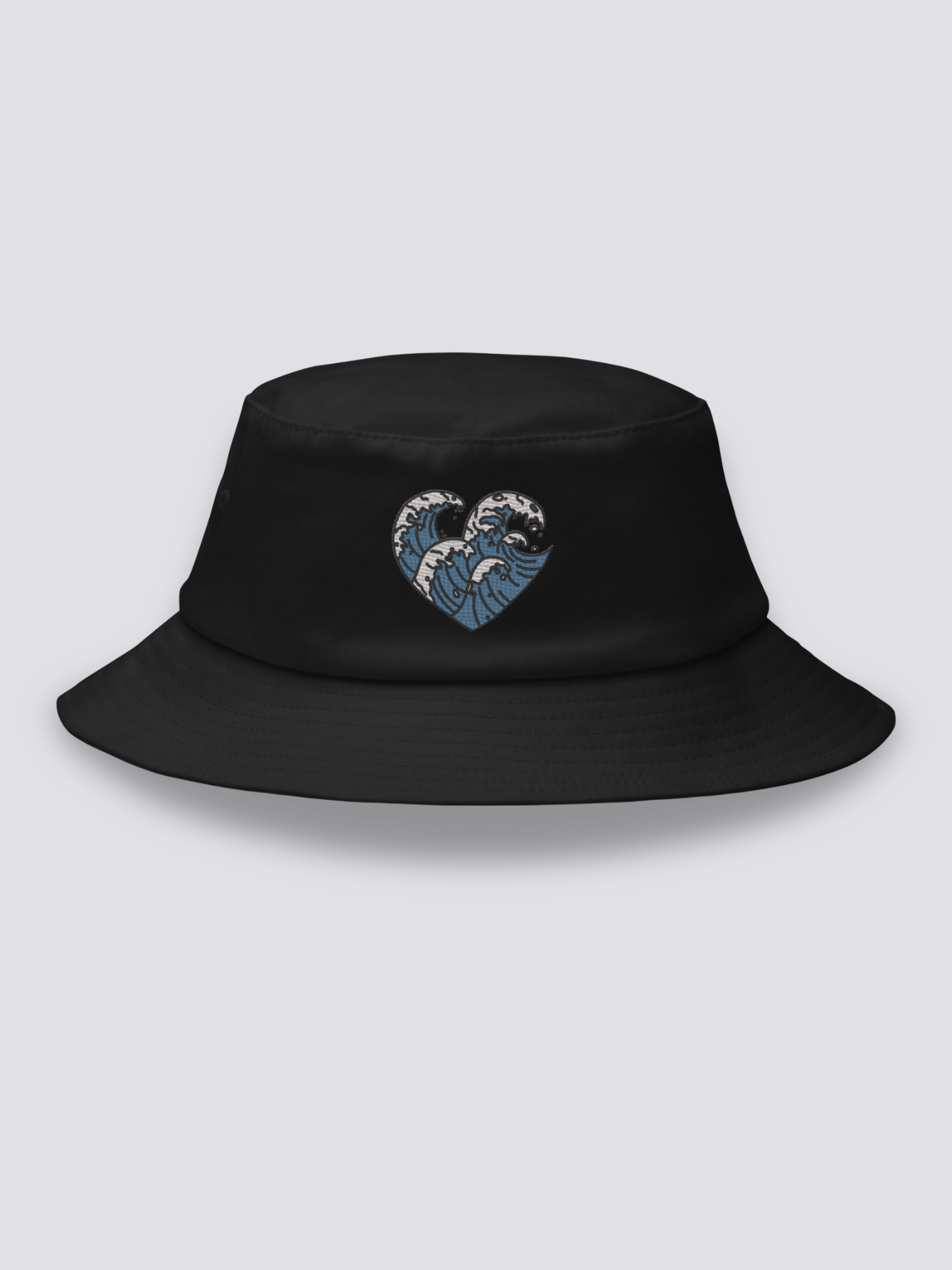 Bucket Hat Japanische Wellen – Bucket Hat, gestickte Nami-Wellen in Herzform, Vorderansicht