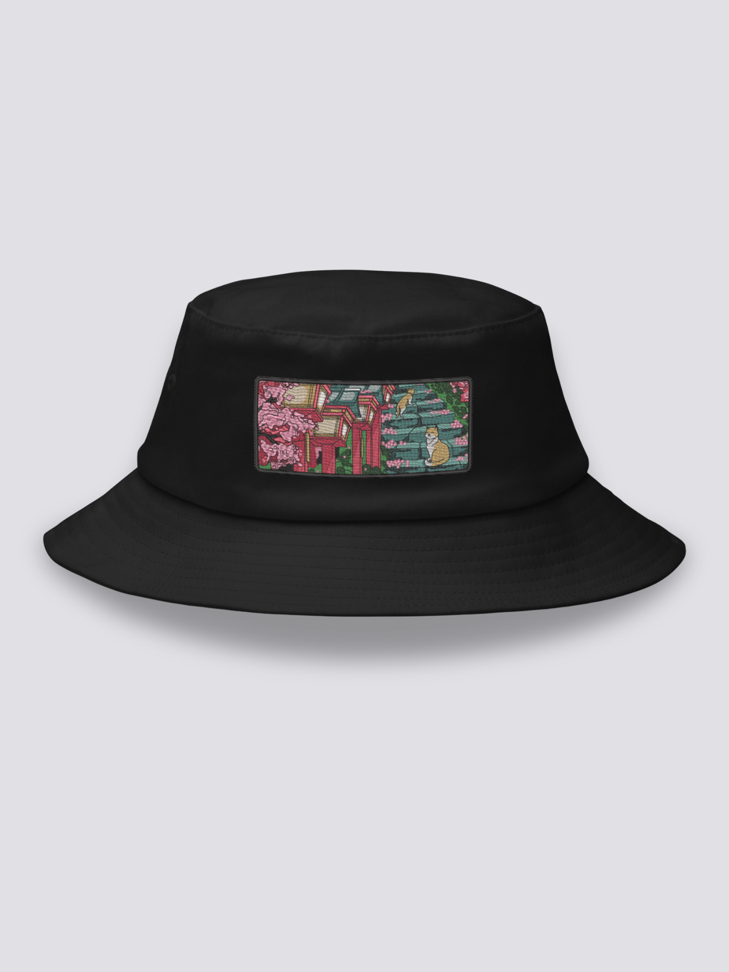 Bucket Hat Japanischer Tempel – Bucket Hat, gestickte Schreintreppe mit Katzen, Vorderansicht