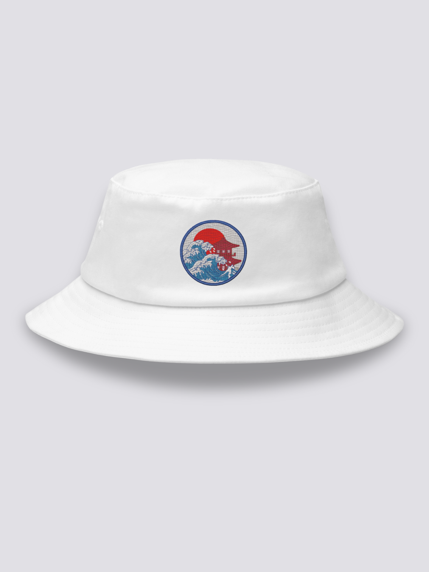 Bucket Hat Japanisches Emblem – Bucket Hat, gesticktes Medaillon Welle-Pagode-Sonne, Detailaufnahme der Stickerei