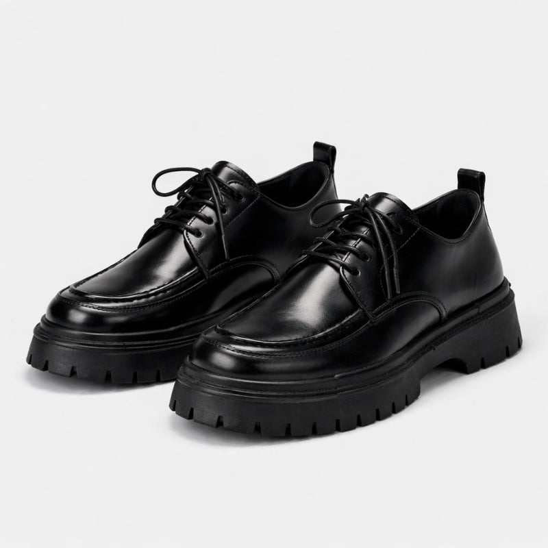 Japanische Schuhe 'Kuroi'