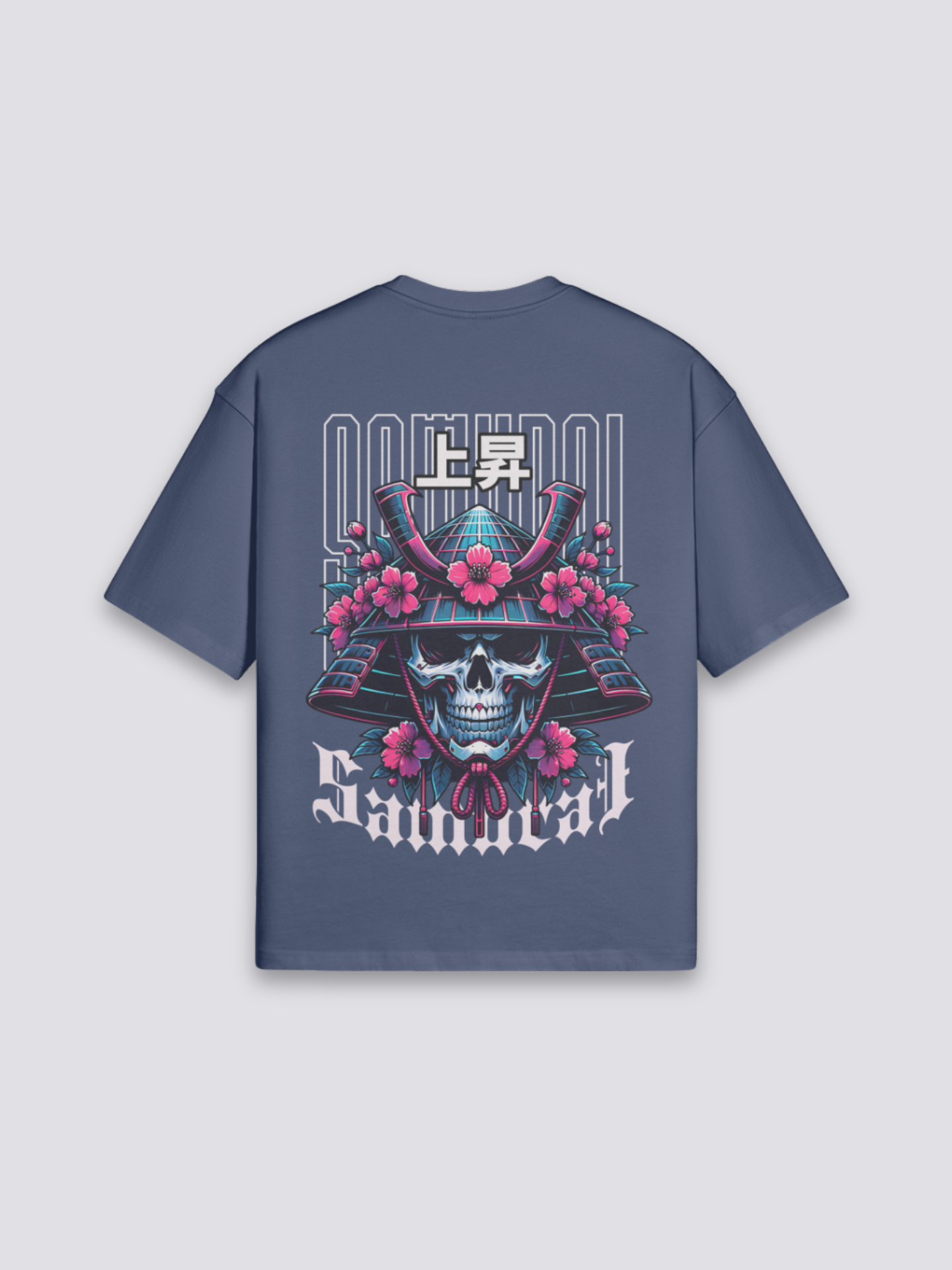 Cyberpunk Samurai T-Shirt mit Skelett-Samurai, Kirschblüten und Neon, Tech-Noir-Druck, oversize, Detailansicht des Motivs