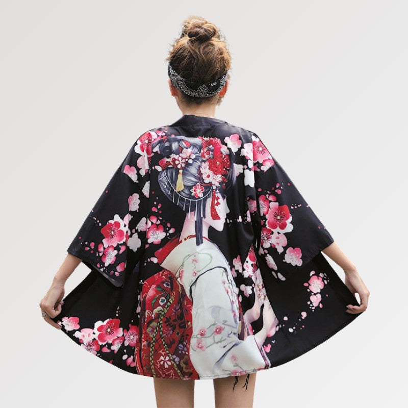 Geisha-Kimono-Jacke 'Sakura x Geiko' – japanisches Gewand, Kimono im japanischen Design