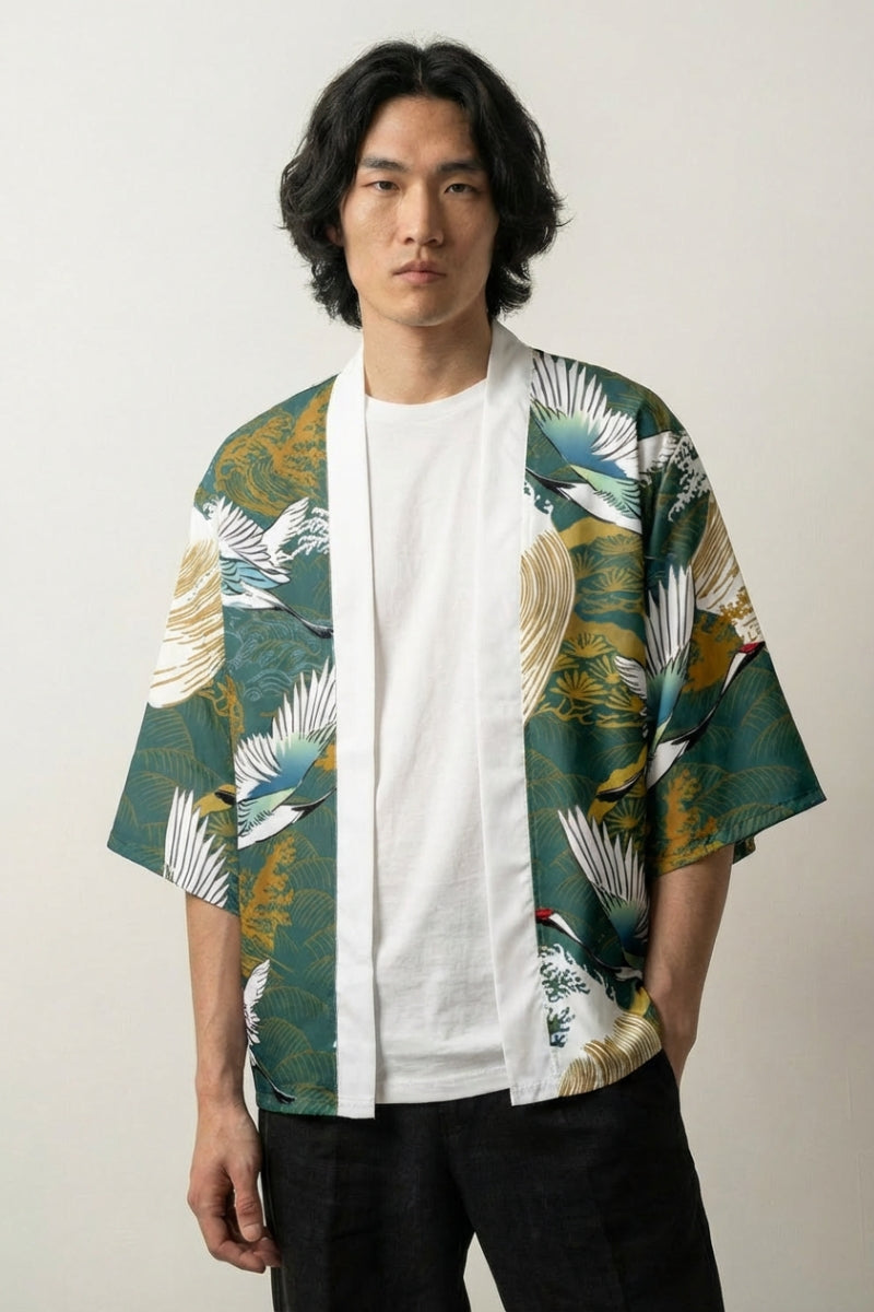 Haori-Jacke 'Tsuru no Gawa', offene Kimono-Jacke mit goldenen Kranichen auf Grün, Rückenansicht