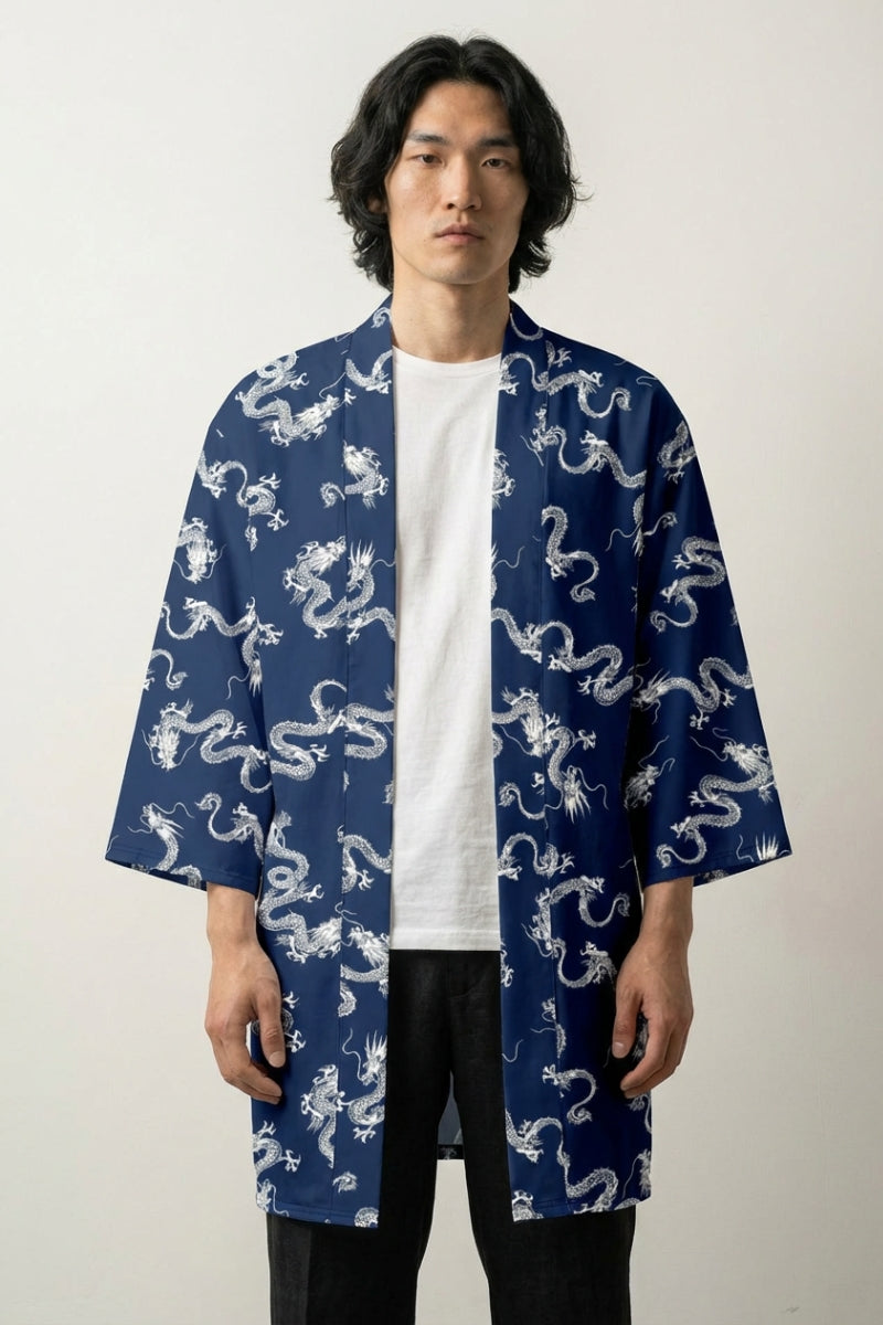 Happi Coat «Ryū Indigo», offener japanischer Happi Coat mit weißen Drachen auf Indigoblau, Vorderansicht