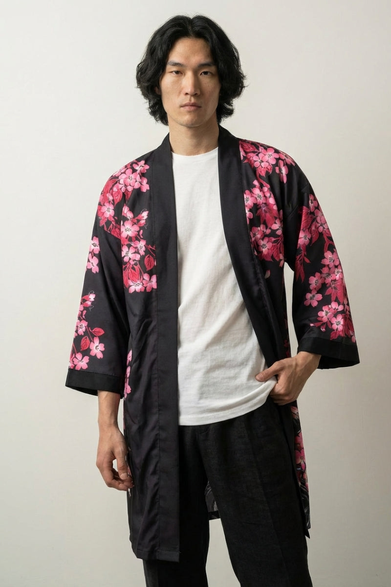 Happi Coat «Sakura Koi», offener japanischer Happi Coat mit orangefarbenem Koi, roter Sonne und Sakura, Vorderansicht
